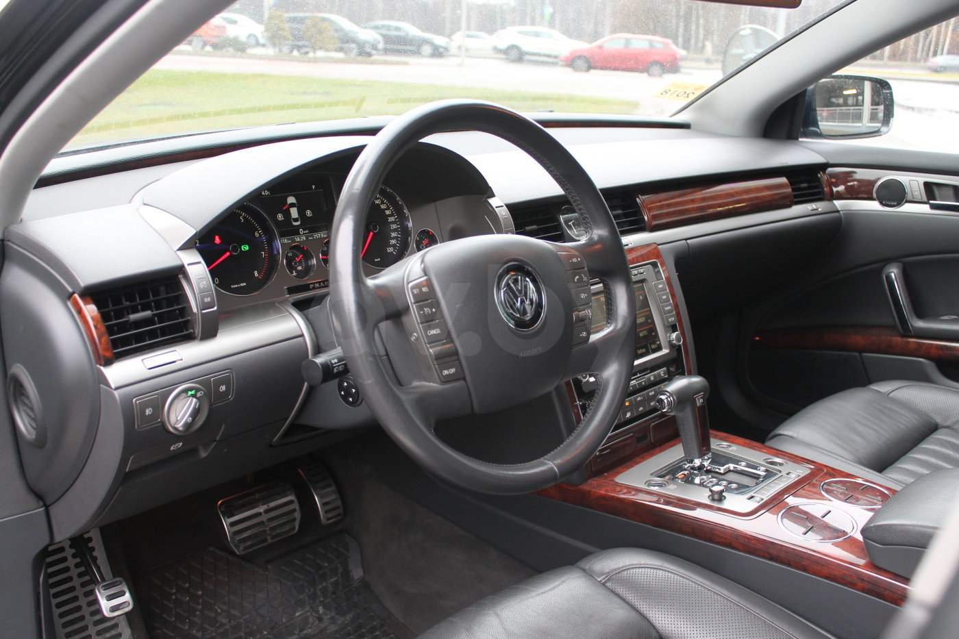 Volkswagen Phaeton I · 2-й рестайлинг, 2011 г.
