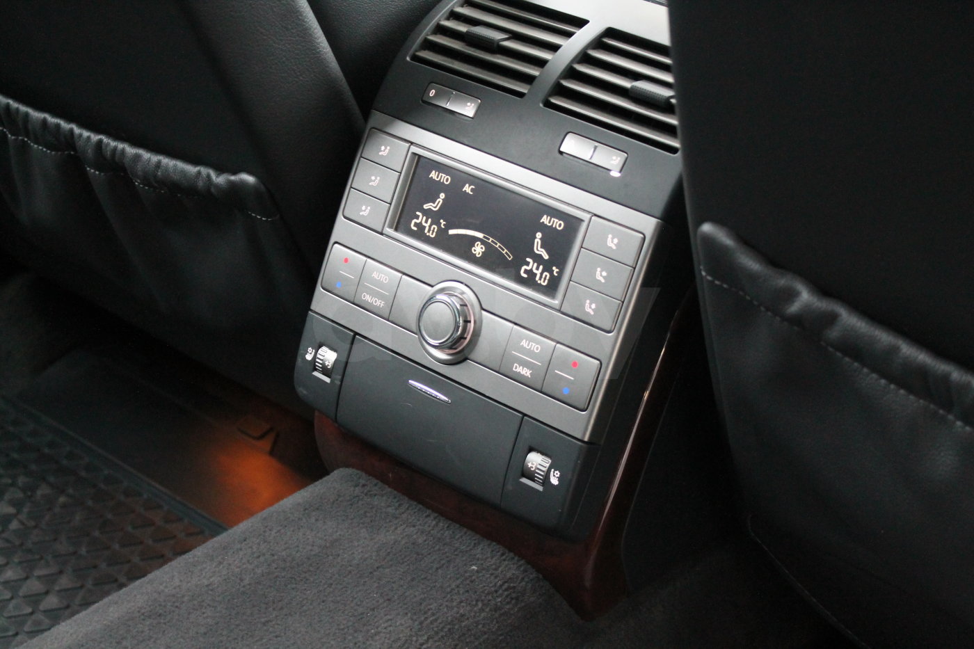 Volkswagen Phaeton I · 2-й рестайлинг, 2011 г.