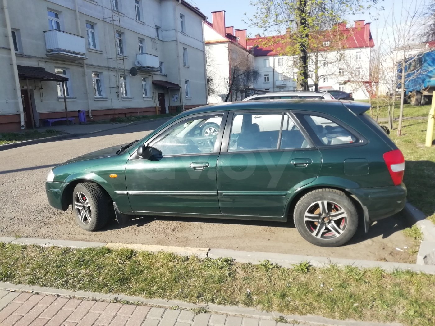 Mazda 323F, 1999 г.
