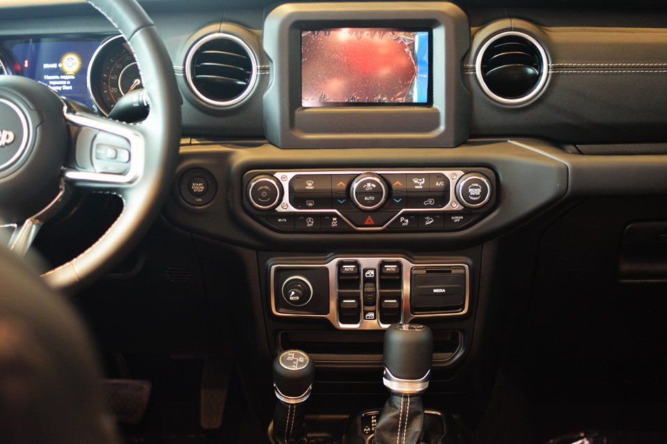 Jeep Wrangler JL, 2018 г.