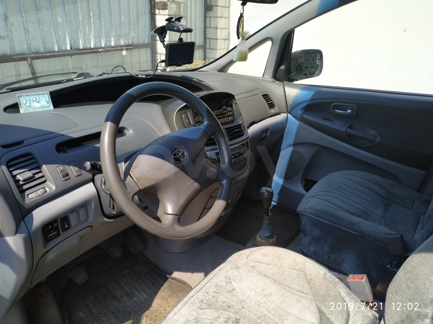 Toyota Previa II (XR30, XR40), 7 мест, 2002 г.