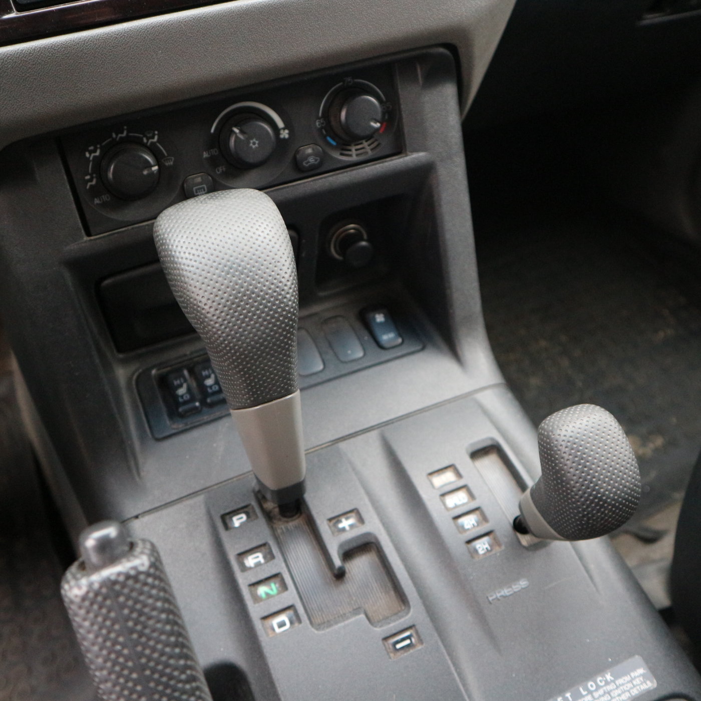 Mitsubishi Montero III, 2001 г.