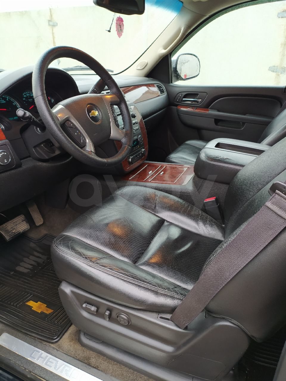 Chevrolet Tahoe GMT900, 7 мест, 2012 г.