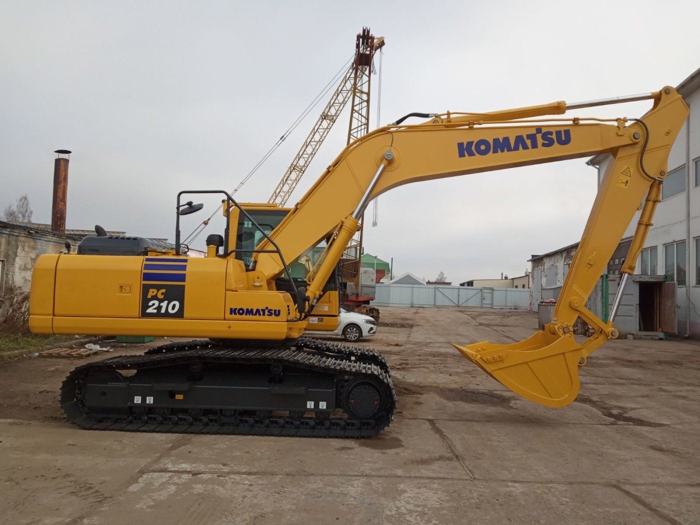 Купить экскаватор универсальный Komatsu PC210-10M0, 2023 г. за 185000 usd