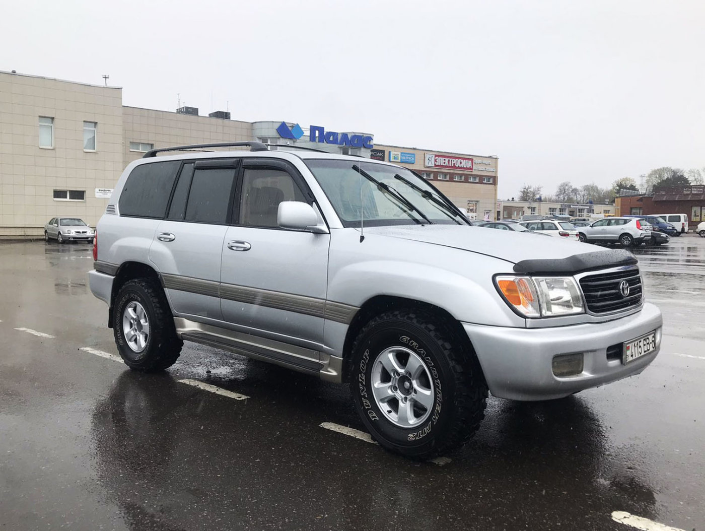 Toyota Land Cruiser J100, 2001 г.