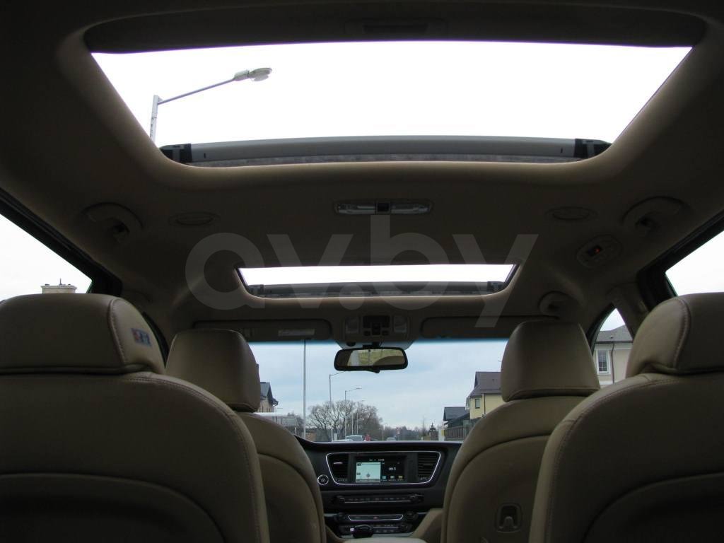 Kia Carnival III, 7 мест, 2015 г.