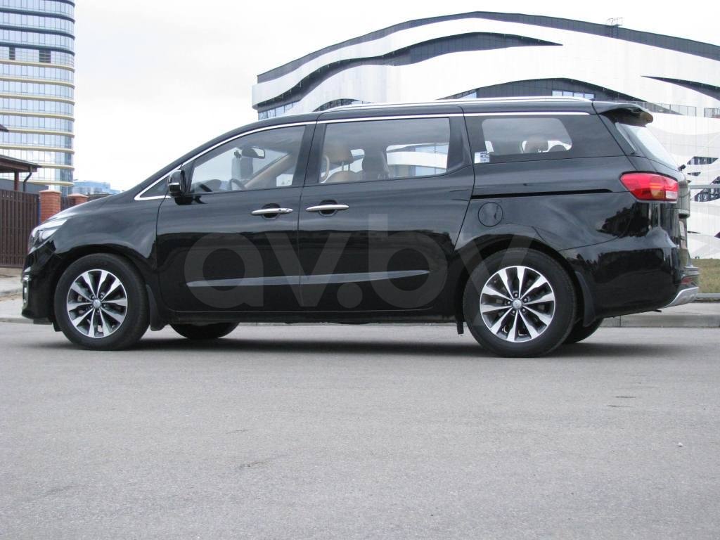 Kia Carnival III, 7 мест, 2015 г.