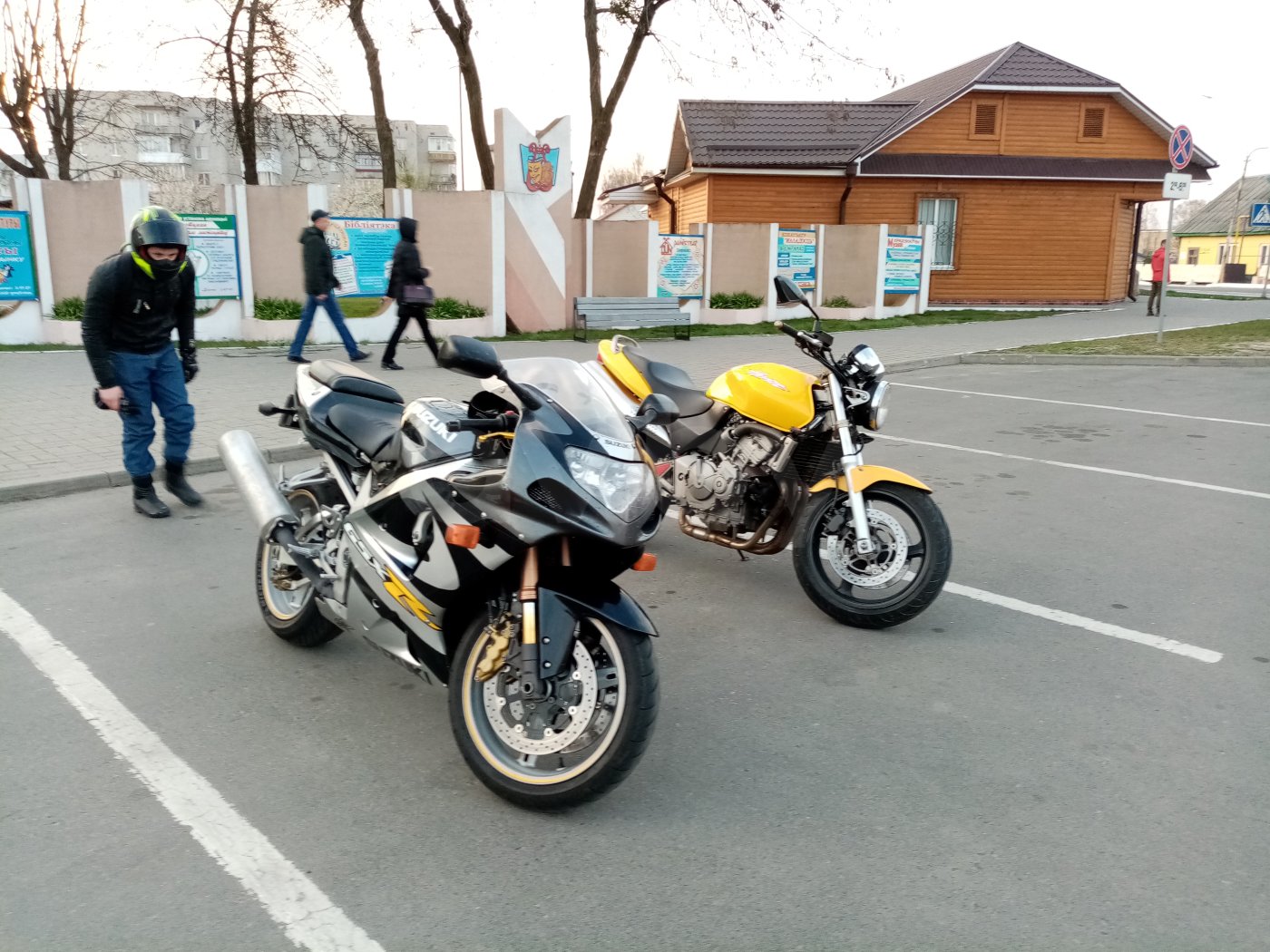 Suzuki GSX-R, 2001 г.