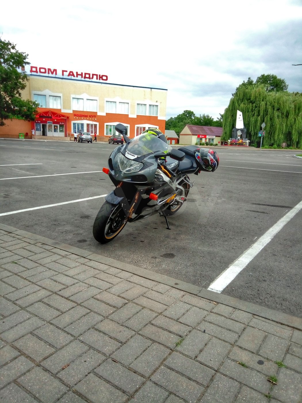 Suzuki GSX-R, 2001 г.
