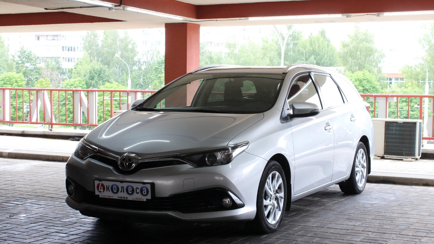 Toyota Auris II (E180), 2015 г.