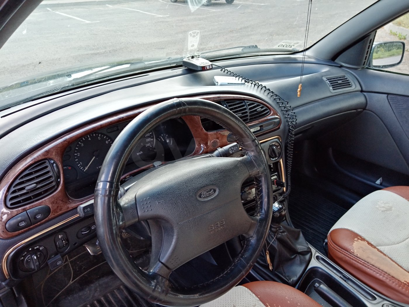 Ford Mondeo II, 1997 г.