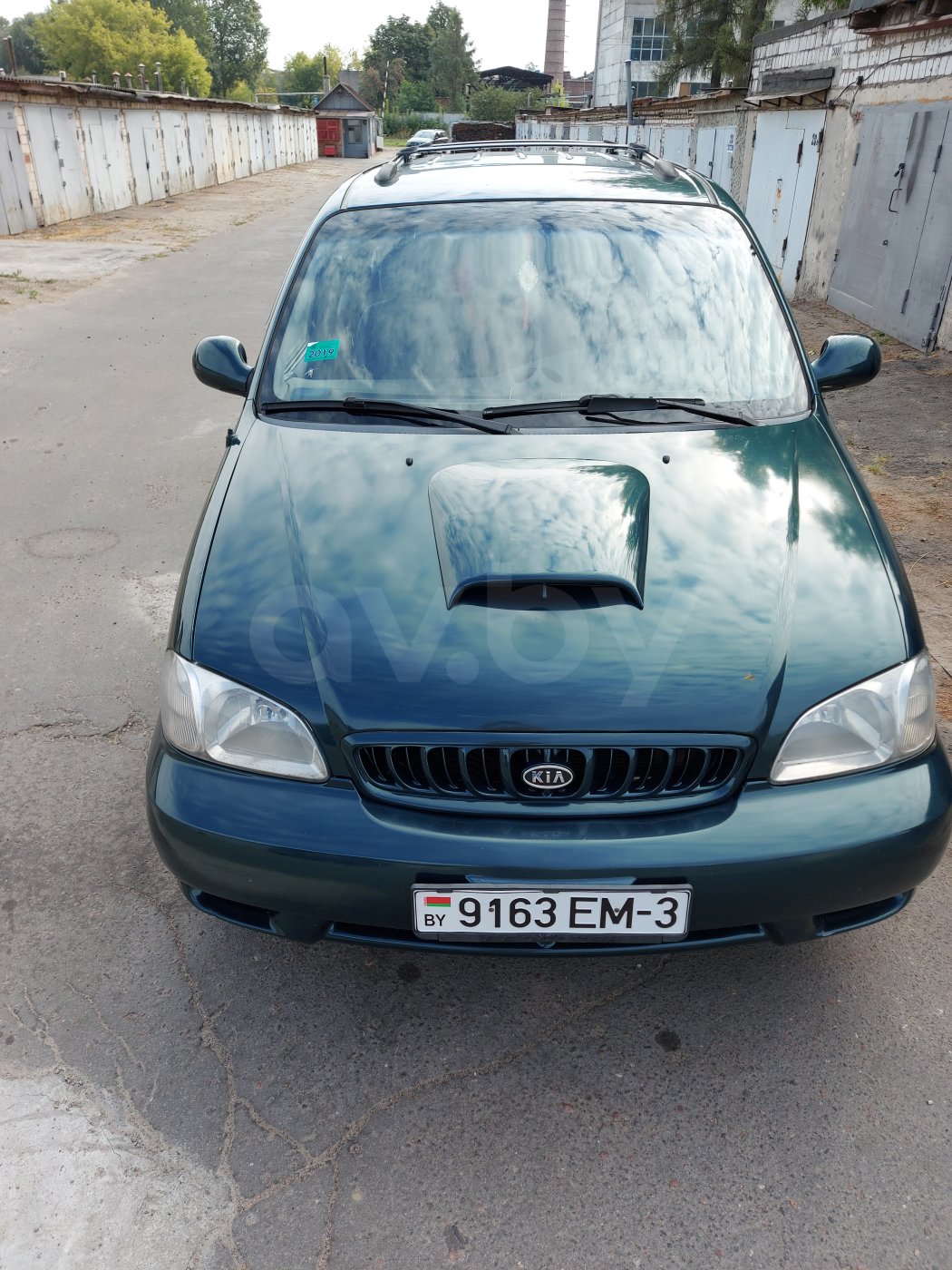 Kia Carnival I, 7 мест, 2001 г.
