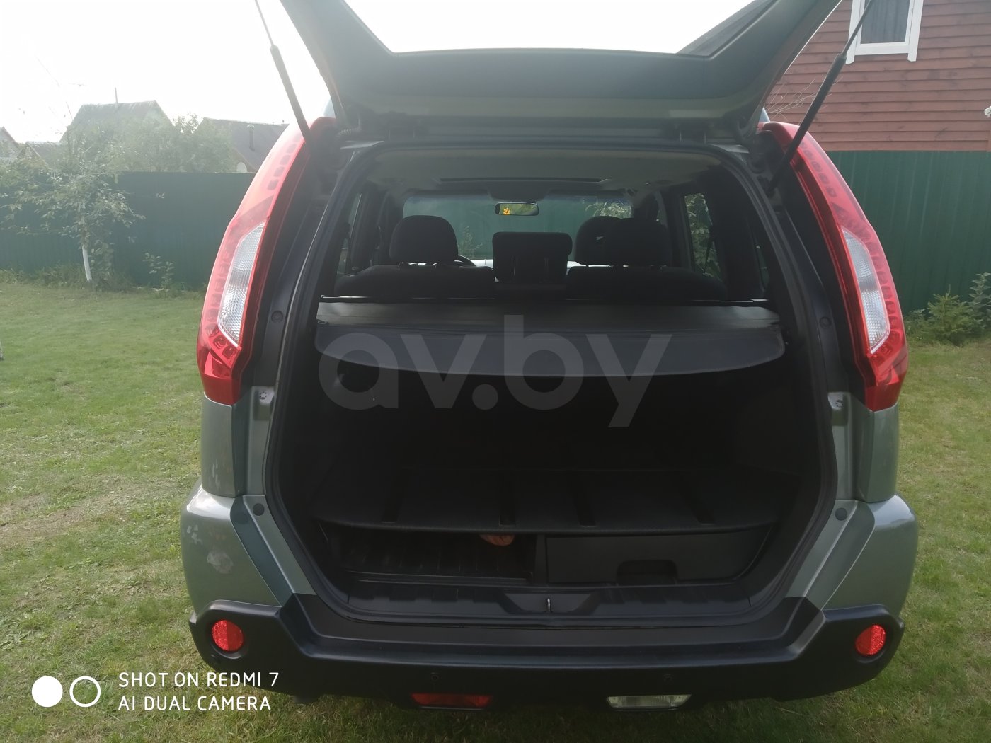 Nissan X-Trail II (T31) · Рестайлинг, 5 мест, 2011 г.