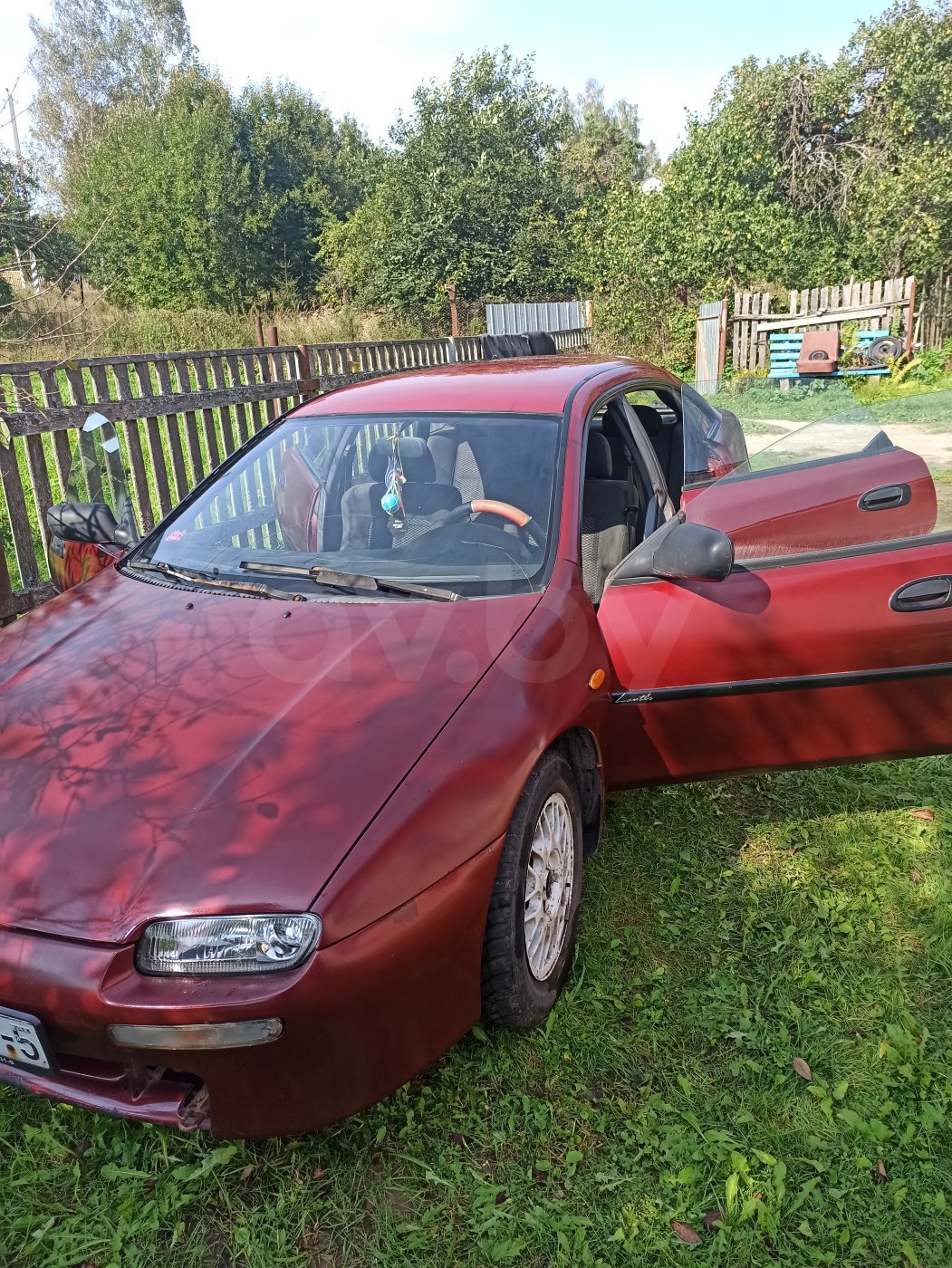 Mazda 323F, 1998 г.