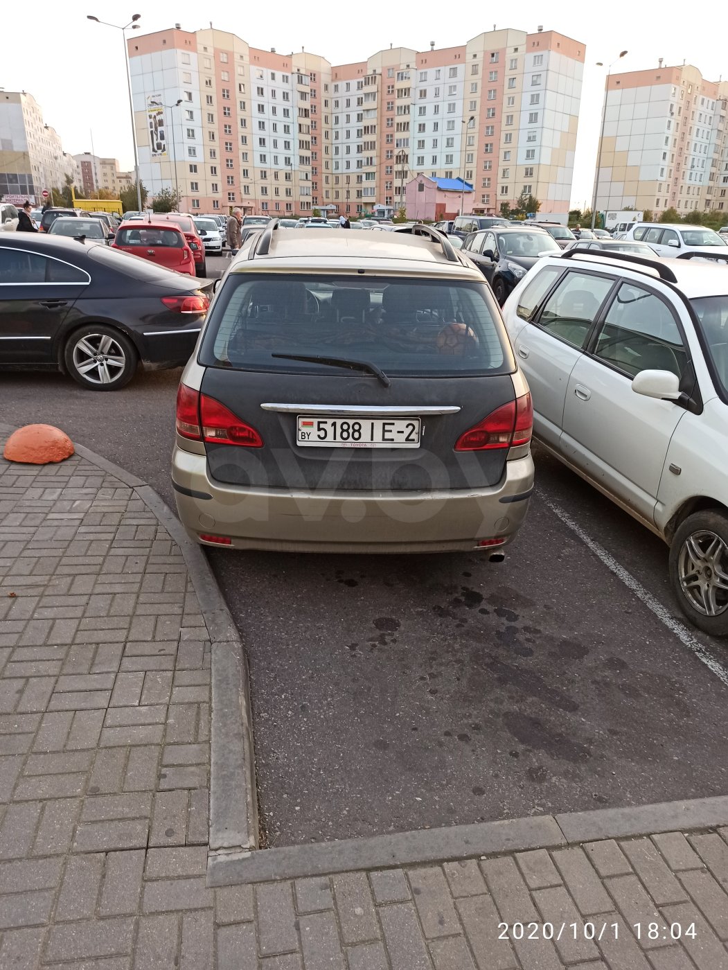 Toyota Avensis Verso I, 7 мест, 2003 г.