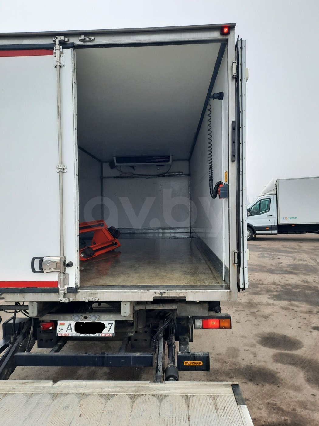 kupit mitsubishi fuso canter 11
