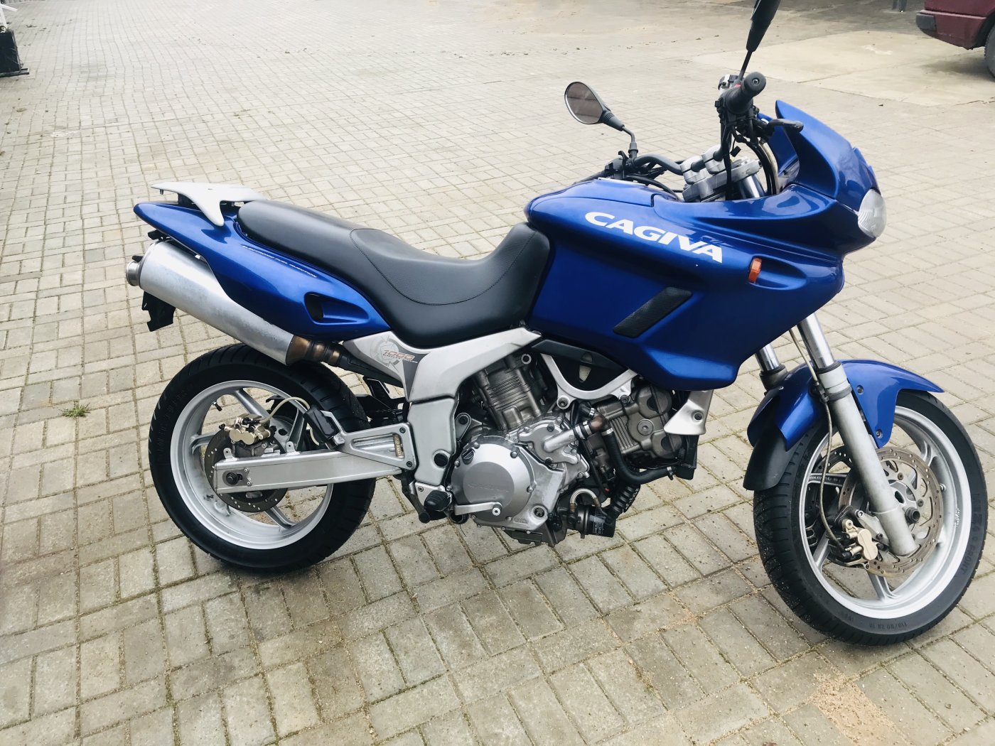 Cagiva t4 500 e