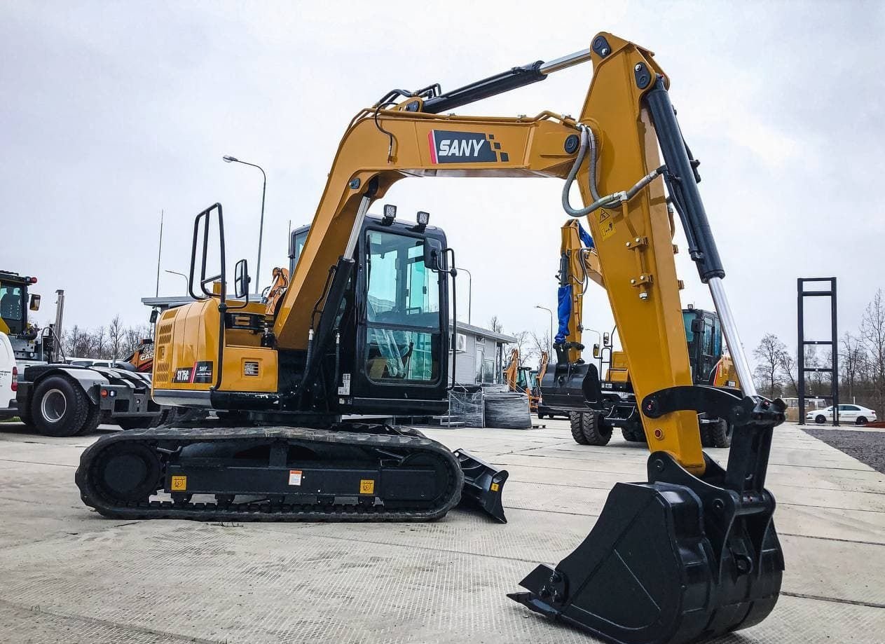 Sth1440e sany. Экскаватор sany sy215c. Sany экскаваторы 135. Sany sy215c. Ричстакер sany srsc45h1.