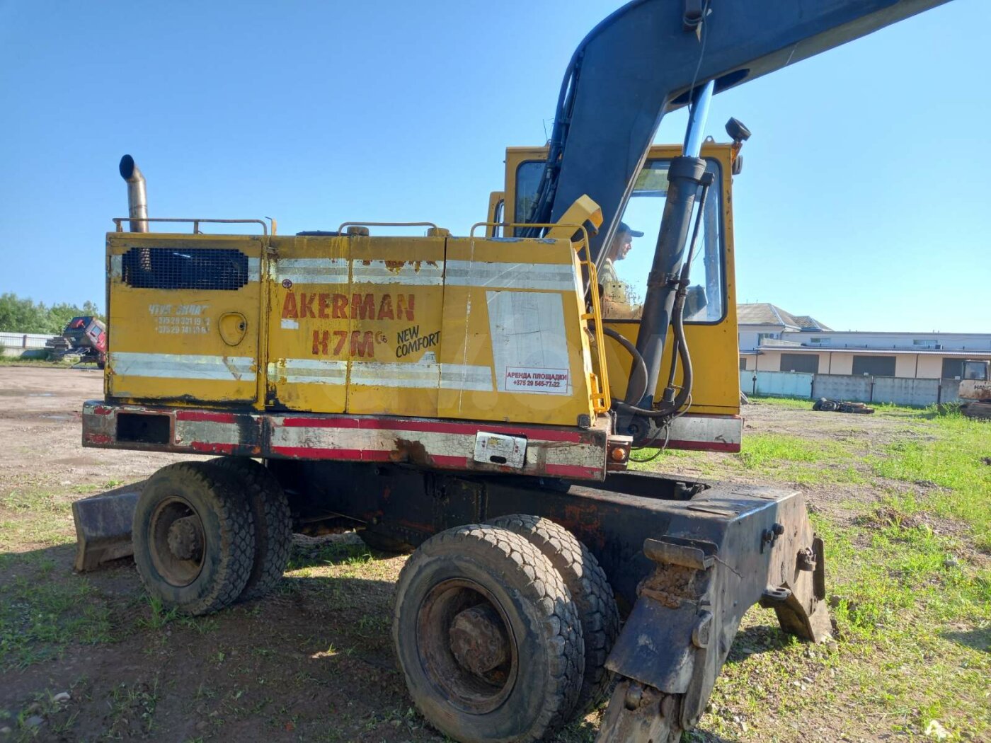 Купить экскаватор универсальный VOLVO AKKERMAN, 1996 г. за 10000 usd