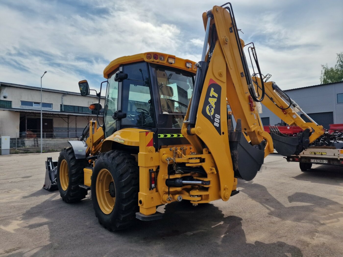 Купить экскаватор-погрузчик CATMANN CAT-800, 2024 г. за 291900 byn