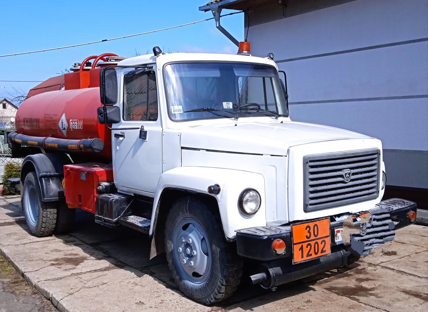 Купить бензовоз газ 3309, 2008 г. за 17000 usd