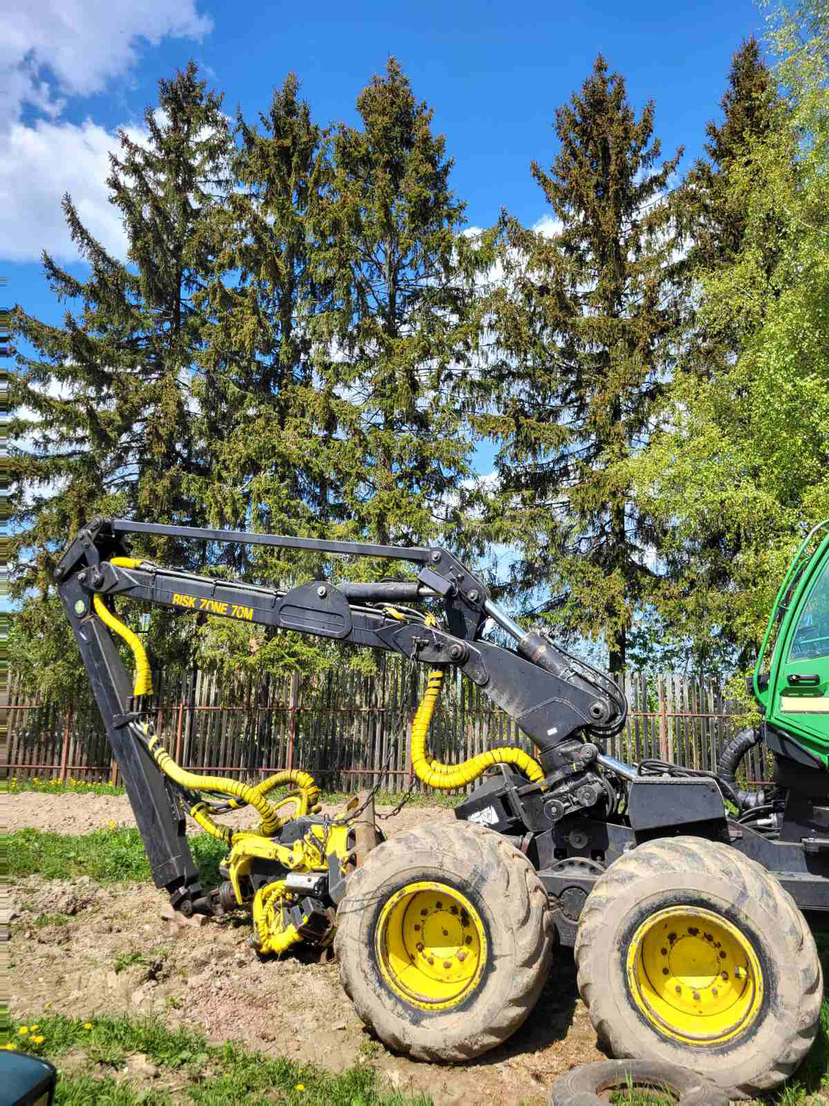 Купить харвестер JOHN DEERE 1270D, 2008 г. за 95000 usd