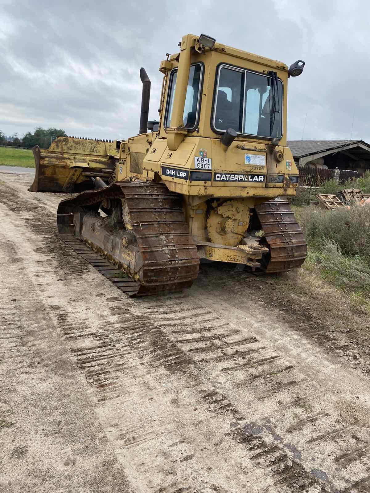 Купить бульдозер CAT-4DH, 1989 г. за 30000 usd