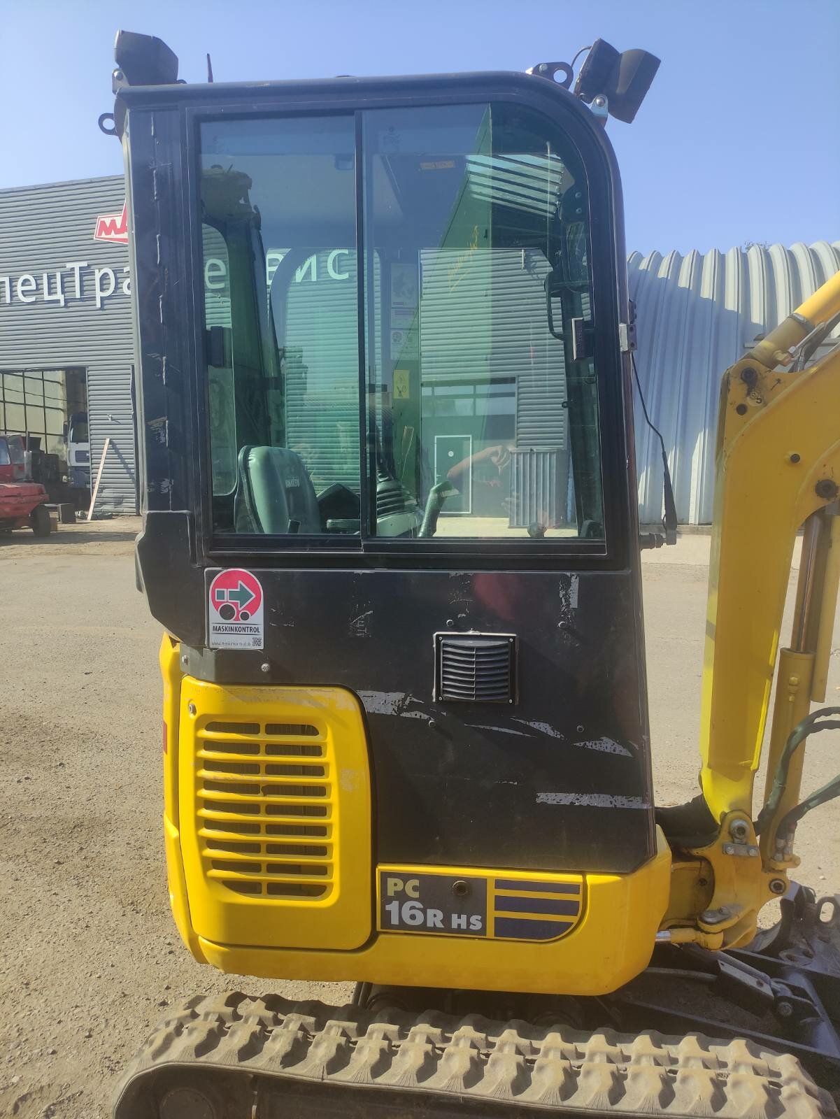 Купить мини-экскаватор Komatsu PC16R-3, 2018 г. за 37800 eur