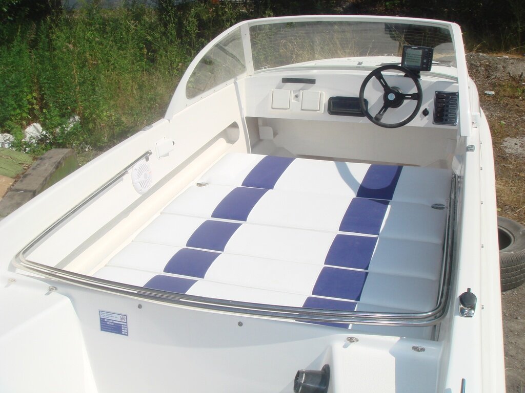 Стеклопластиковая лодка афалина. Моторная лодка афалина-395. Лодка афалина 395. Афалина 580 катер. Лодка афалина 460.