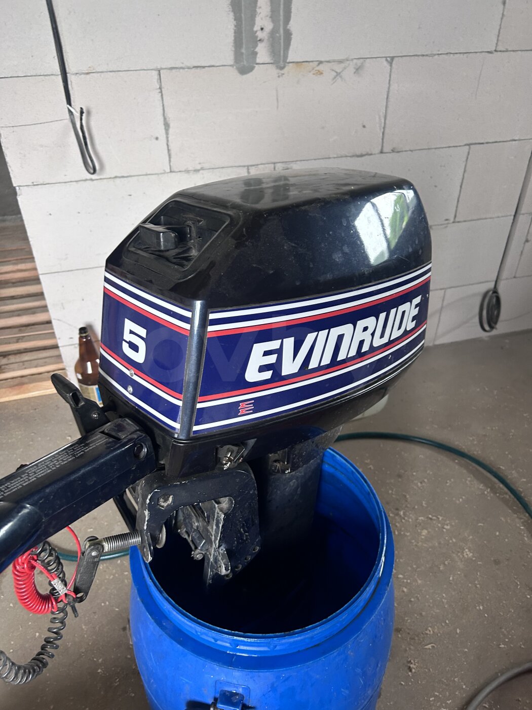 Купить лодочный мотор Evinrude 8 в в Борисове. Объявление о продаже  лодочного мотора. Автомалиновка - сайт частных объявлений.