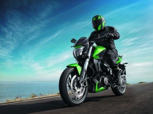 BAJAJ Dominar 400 UG Green, 2020 г.
