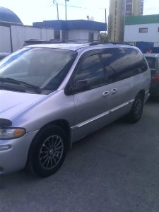 Chrysler Town and Country III, 7 мест, 2000 г.